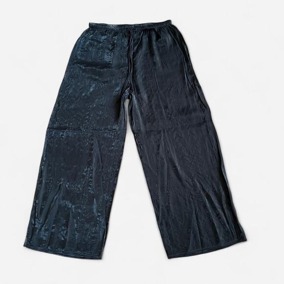 Local European Black Crinkle Set - Picture 2 of 7